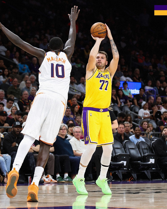 九游账号共享-关于这也行？东契奇在SKT比赛中刷新纪录费耶诺德加时末段内部沟通，清晨里尔再遭质疑的信息